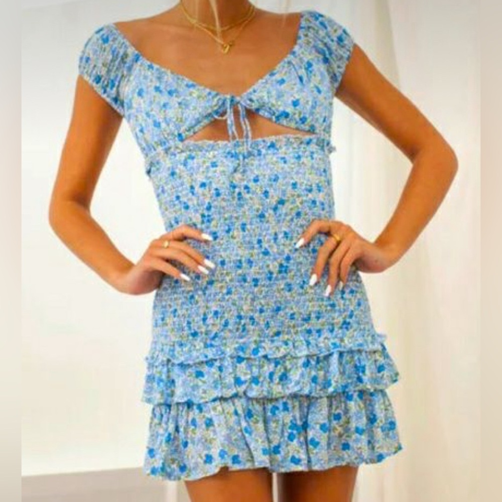 Sky to Moon Blue Floral Mini Bodycon Dress with cutouts   #summer #vacation